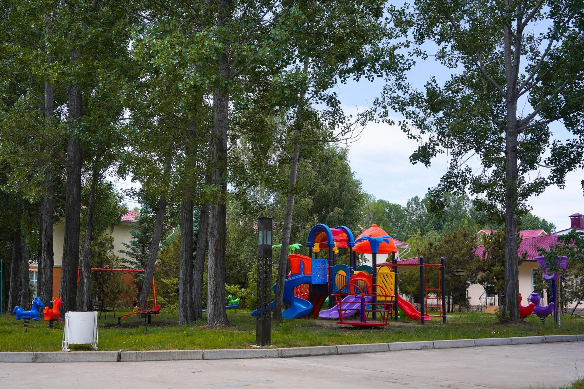 Talisman Village Hotel Bosteri Bagian luar foto