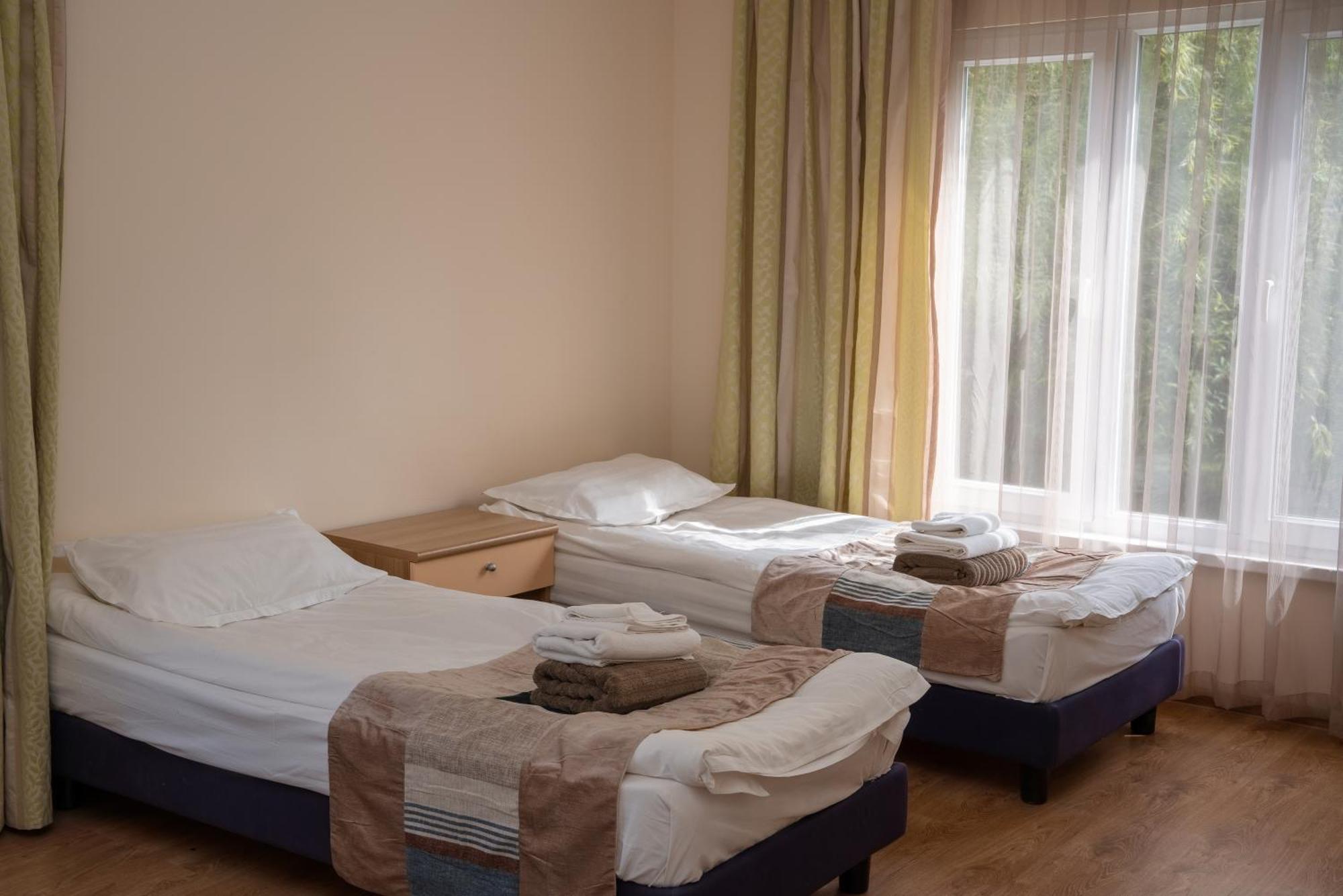 Talisman Village Hotel Bosteri Bagian luar foto